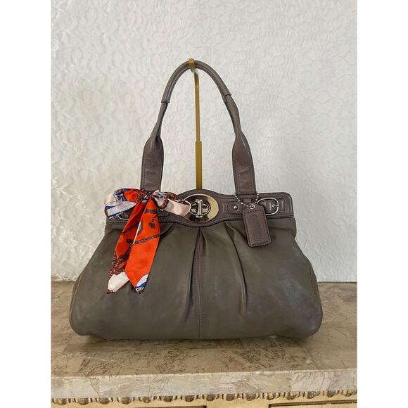 COACH Mia/garnet gray Pleated Leather Carryall Shoulder Bag 13924 - Picture 1 of 8
